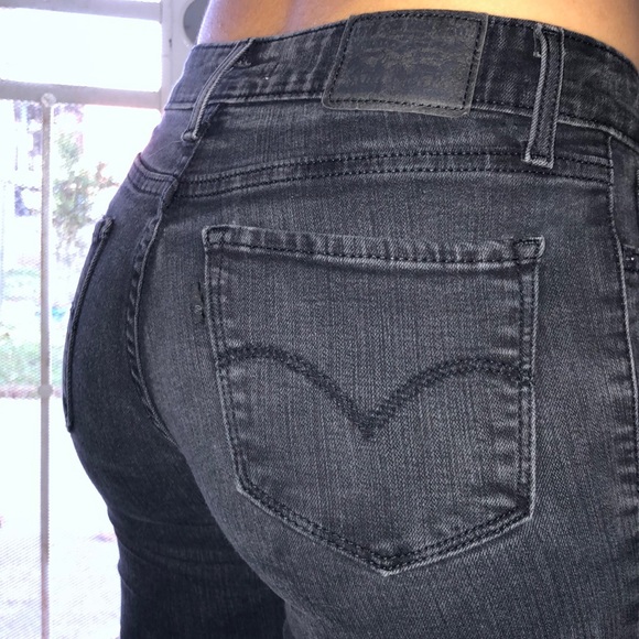 Levi’s Cutoffs - Picture 7 of 8